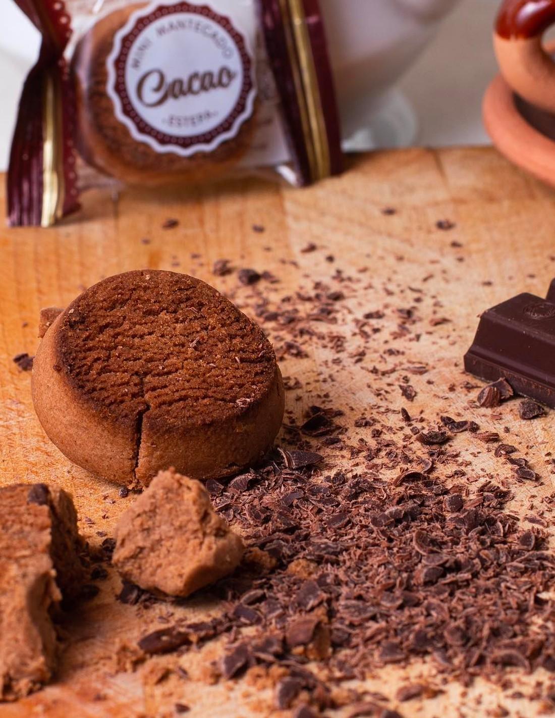 Mantecados de Chocolate Sweet w/ Cocoa by E.  Moreno